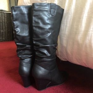 Swift 9 1/2 wedge faux leather boots!